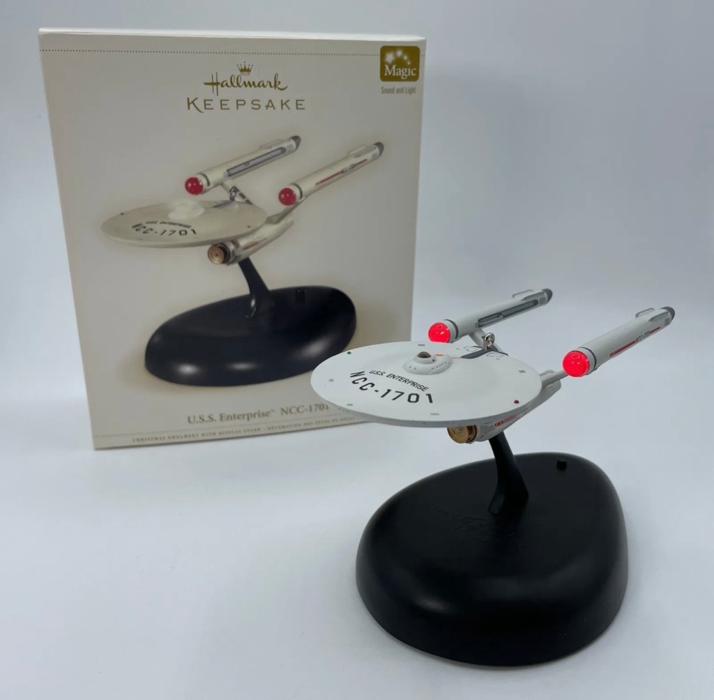 2006 Hallmark Keepsake U.S.S. Enterprise NCC-1701 ornament